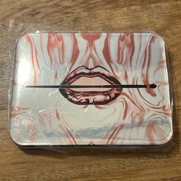 ✨MAKE UP FOREVER - LIMITED EDITION - LUSTROUS EYESHADOW PALETTE✨ - Picture 5 of 8